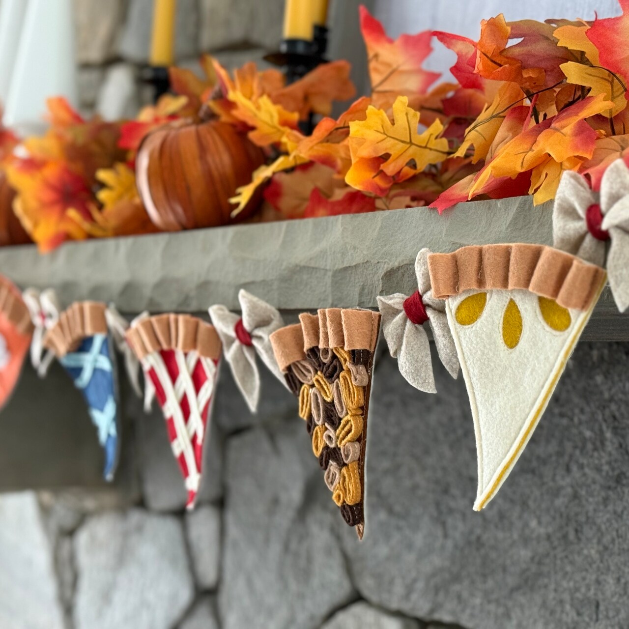 Gourmet Garland: Stitch a Slice of Fall Pie