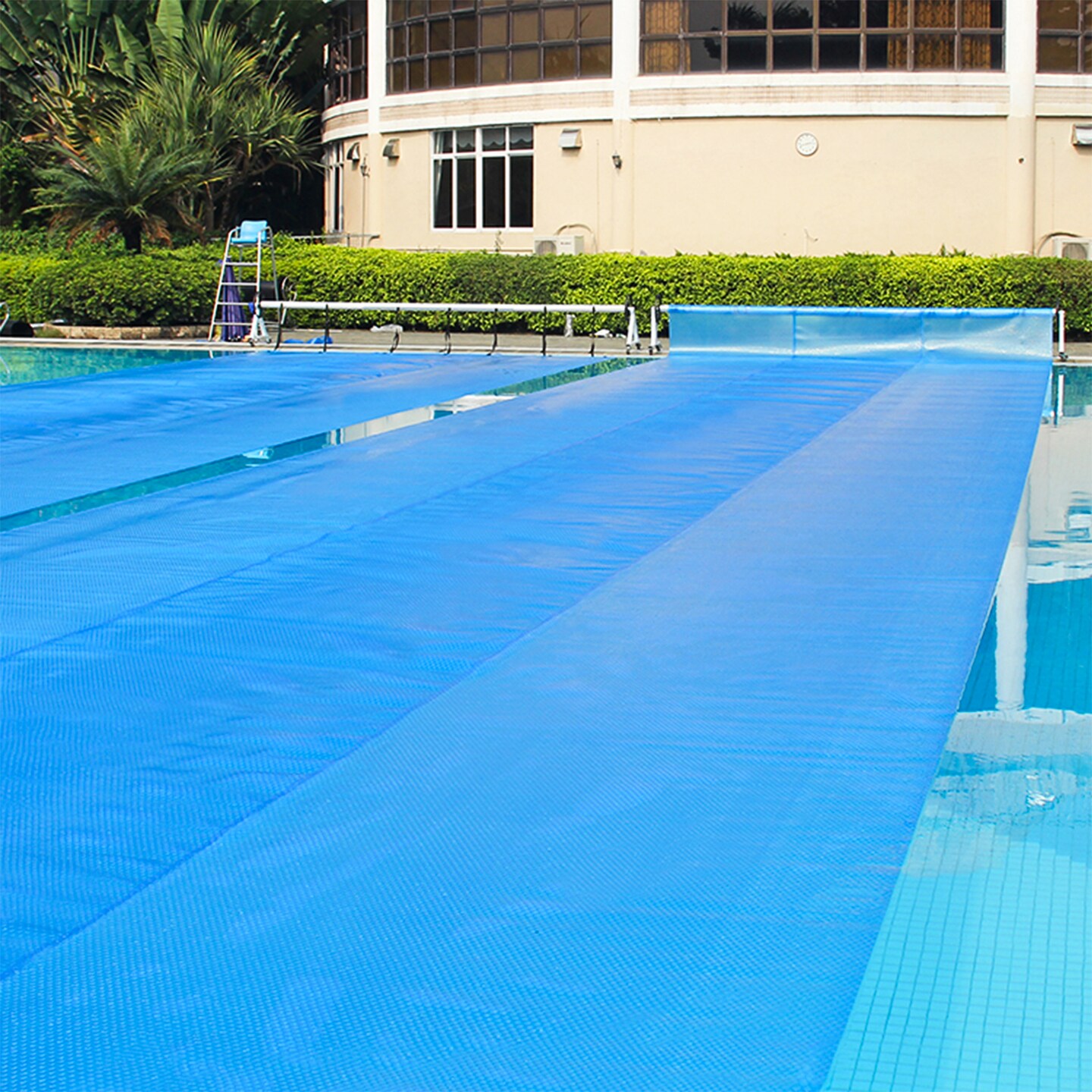 Blue PE Pool Solar Blanket Cover with Bubble Heating and Carry Bag