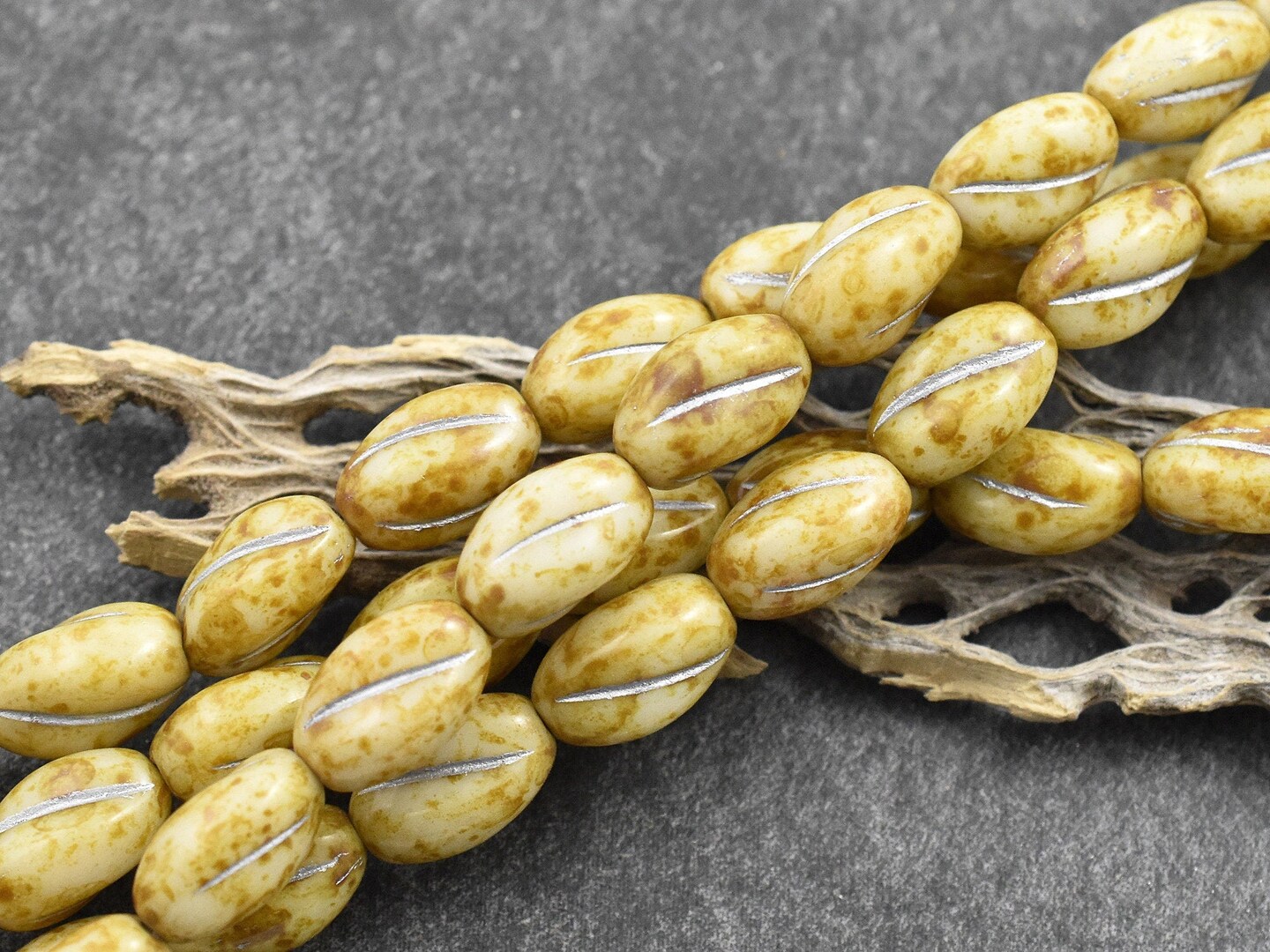 *16* 8x11mm Silver Washed Alabaster Picasso Coffee Bean Oval Beads