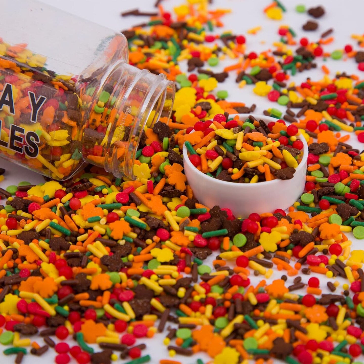 Thanksgiving Autumn Sprinkles Edible Maple Leaves Fall Confetti (Autumn Thanksgiving Sprinkles)