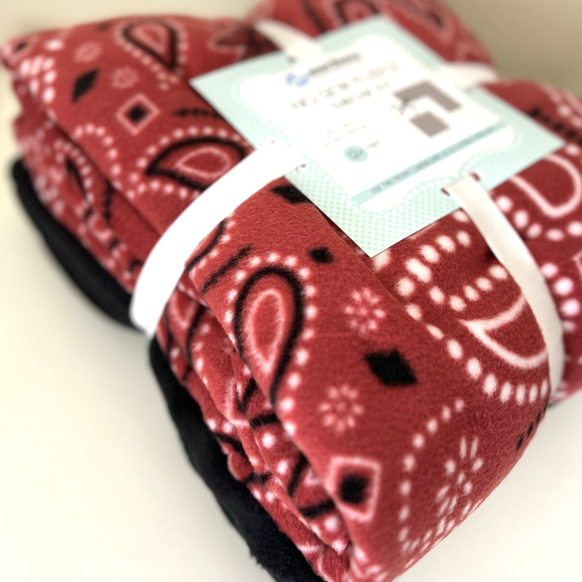 Bandana Handkerchief Red Anti-Pill Premium No-Sew Throw Fleece Fabric Kit (50x60)
