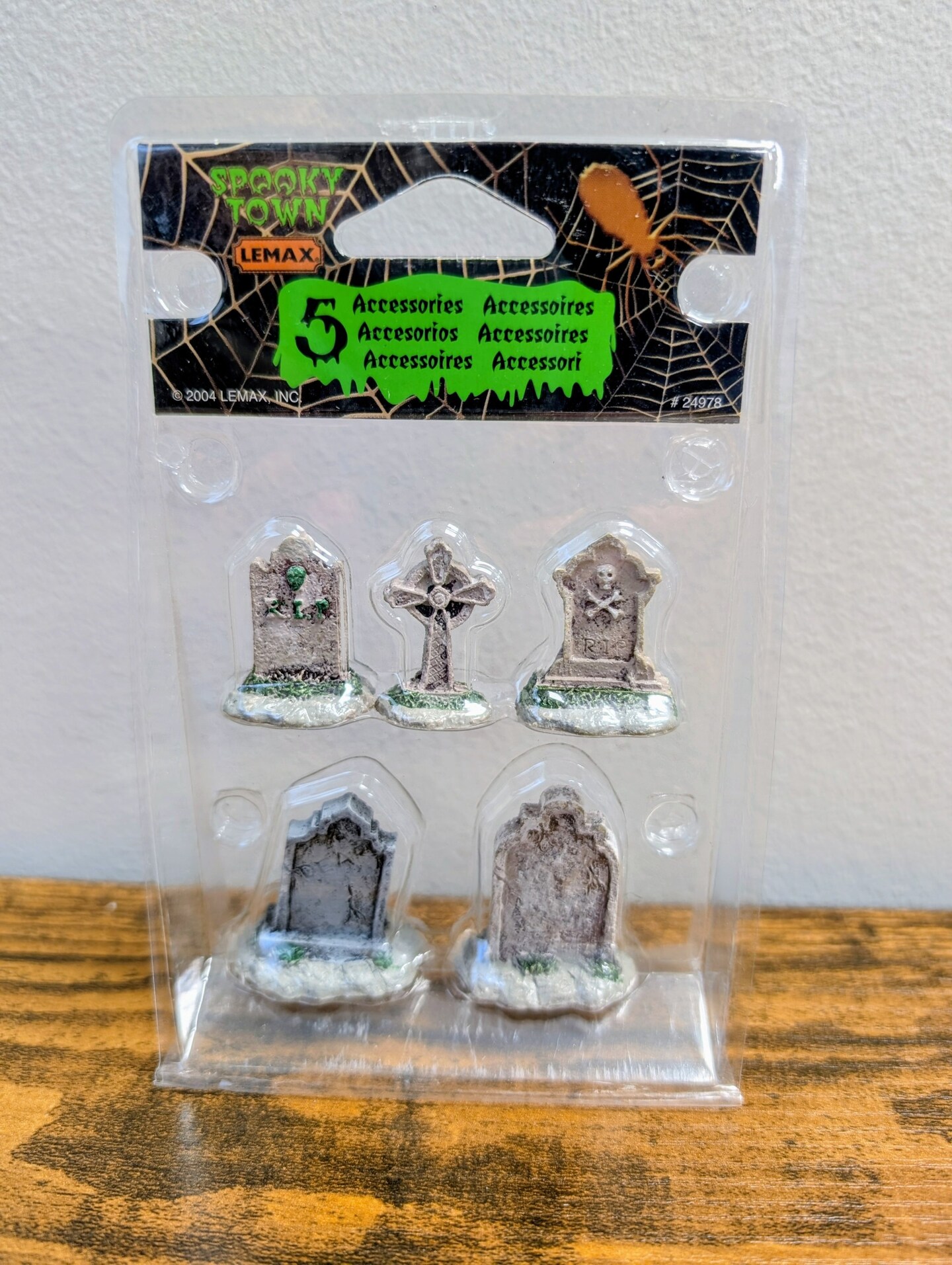 Lemax Spooky Town Halloween Village Accessory: Gothic Tombstones Figurines, Set of 5