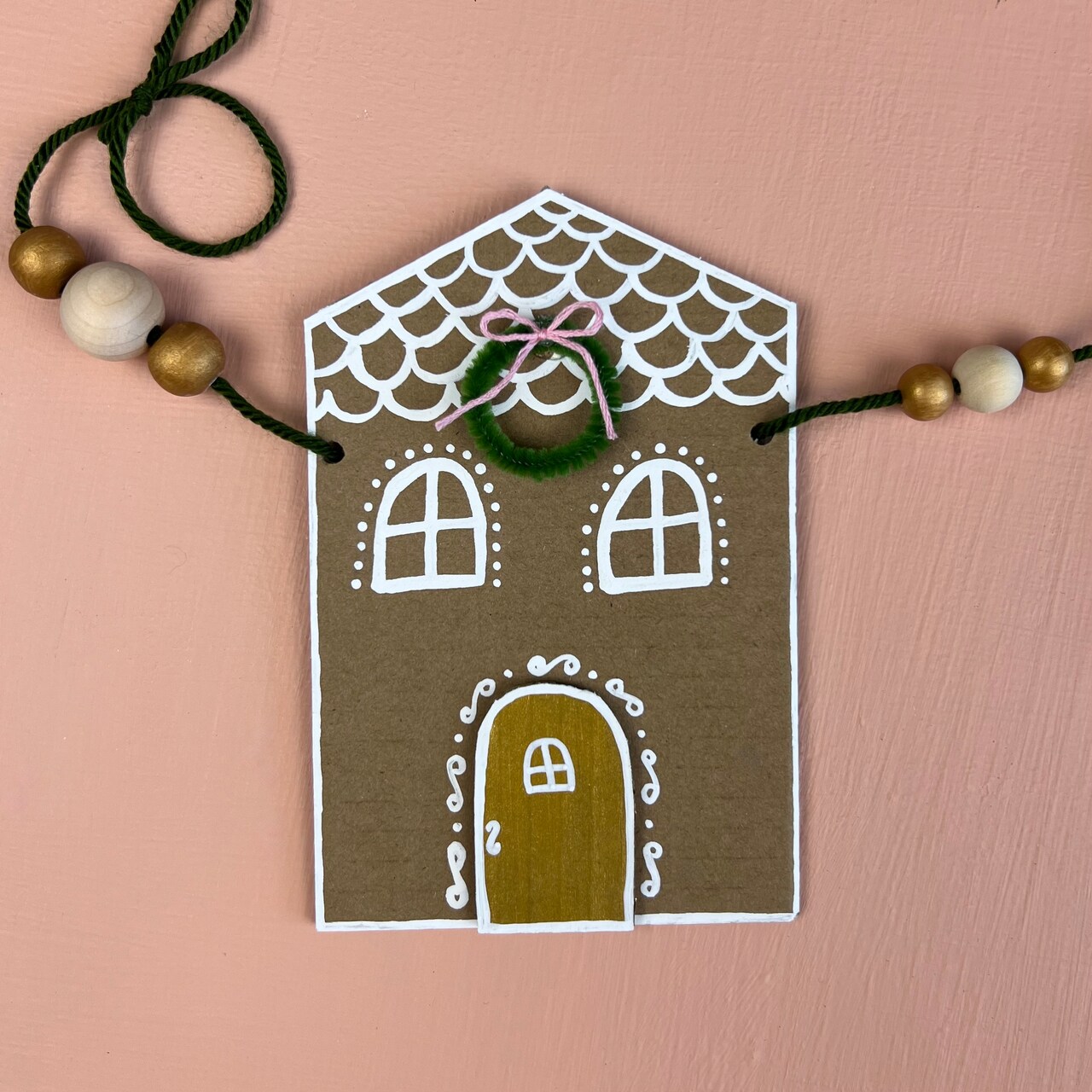 Kids Club: Gingerbread House Garland
