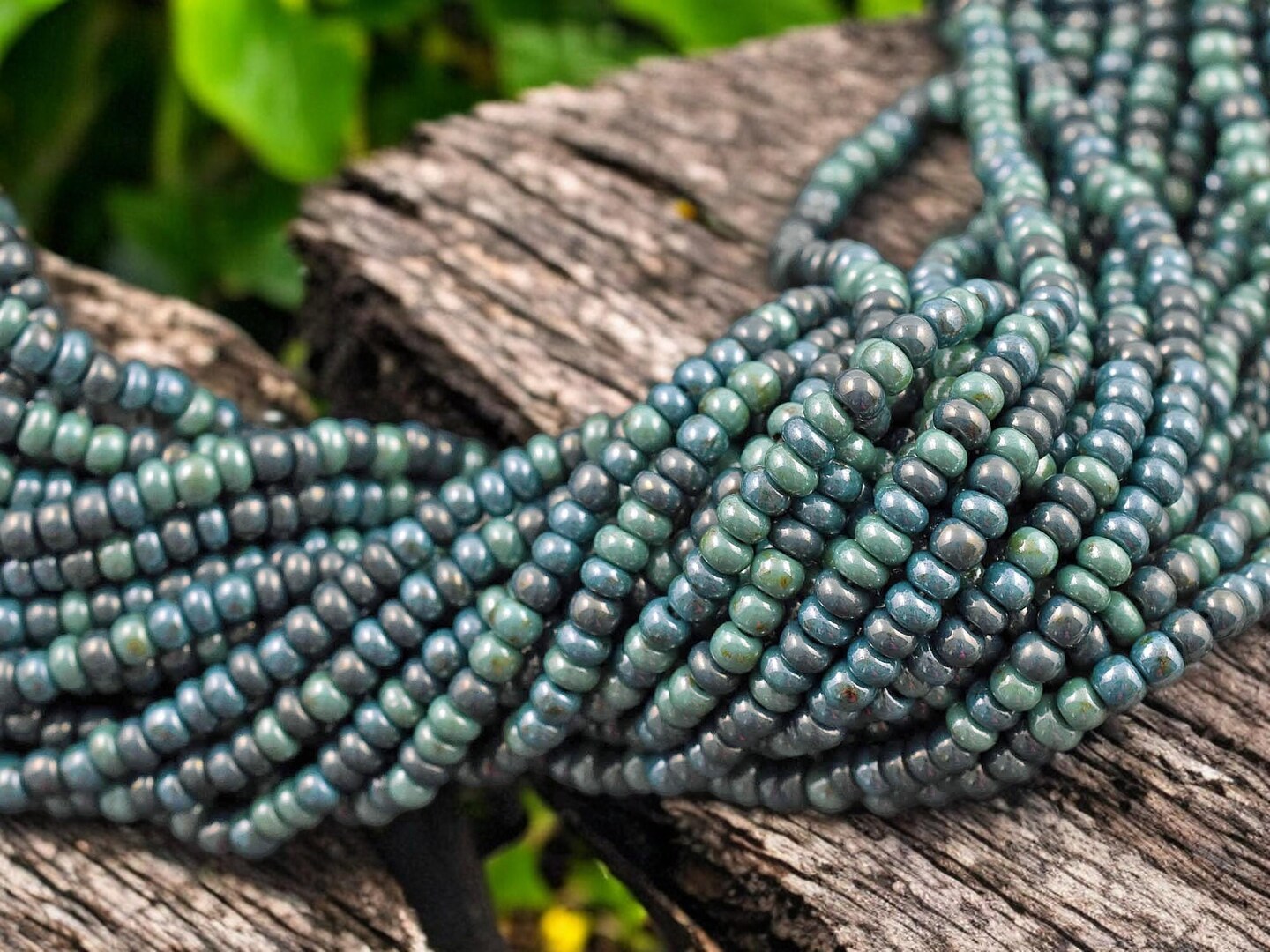 6/0 Aged Goblin Picasso Seed Bead Mix (19&#x22; Strand)