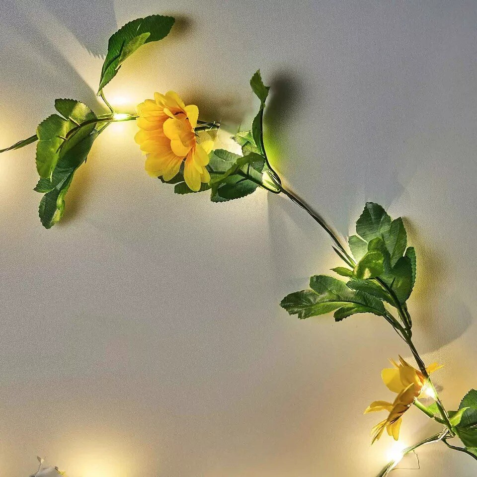 8 ft Yellow Green LED Sunflowers Leaves Garland Battery Operated Fairy Lights
