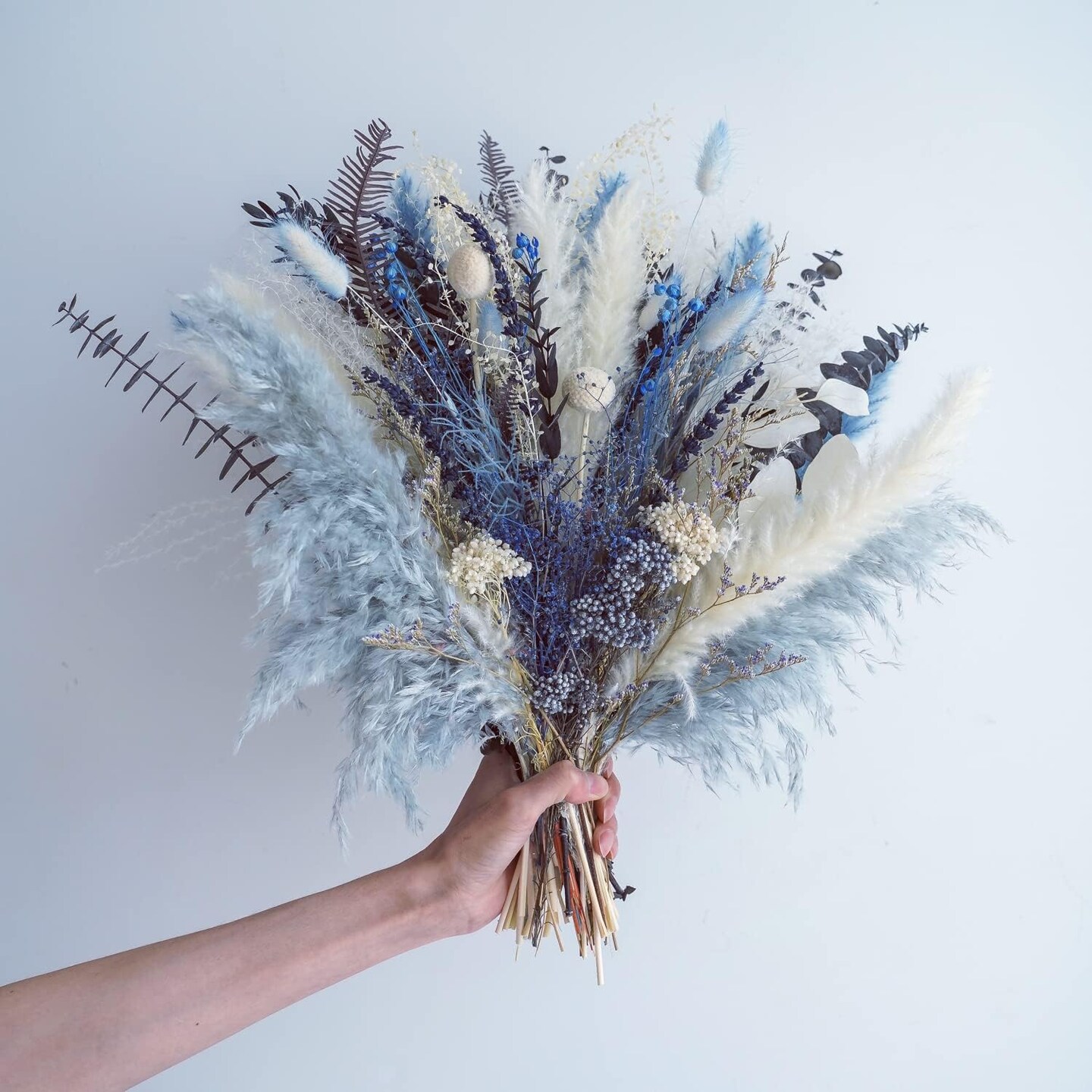 Natural Dried Flower Arrangement with Eucalyptus(natural)