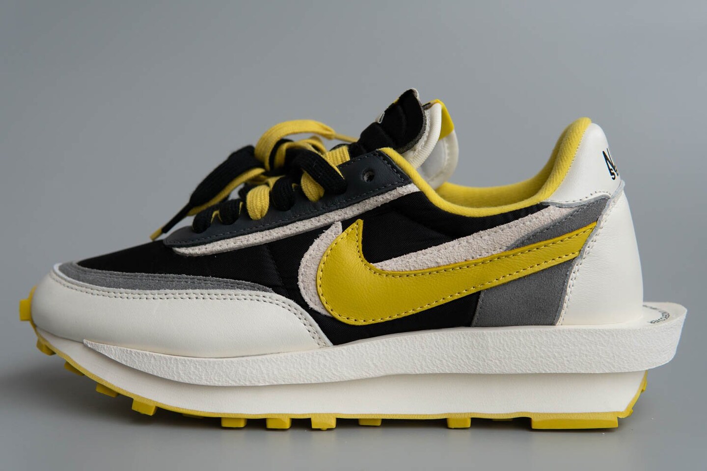 nike sacai bright citron