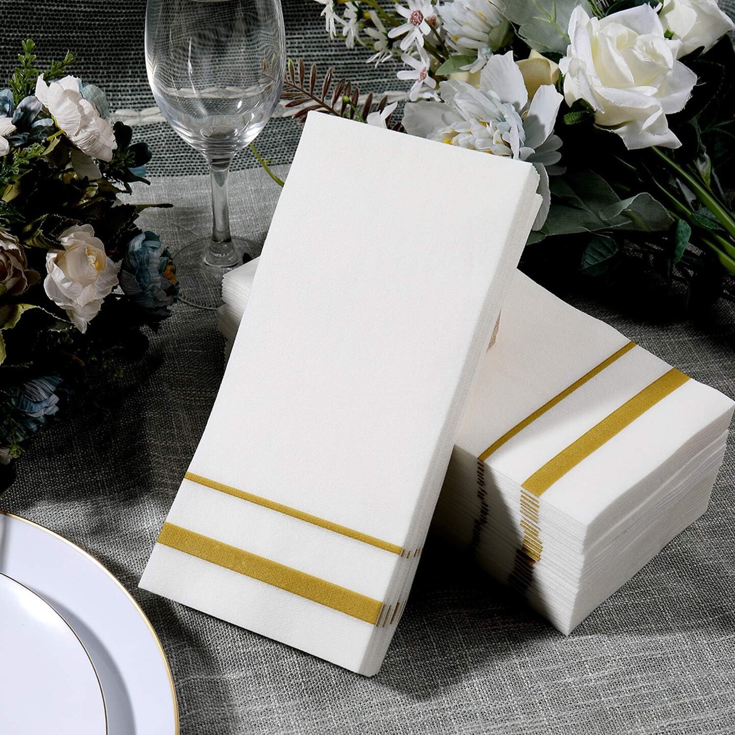 200 Linen Feel Disposable Bathroom Napkins, Soft and Absorbent Paper Guest Towels, Cloth-Like Hand Towels Decorative Paper Napkins for Parties, Weddings, Dinners or Events, Gold, 12&#x22; x 17&#x22;