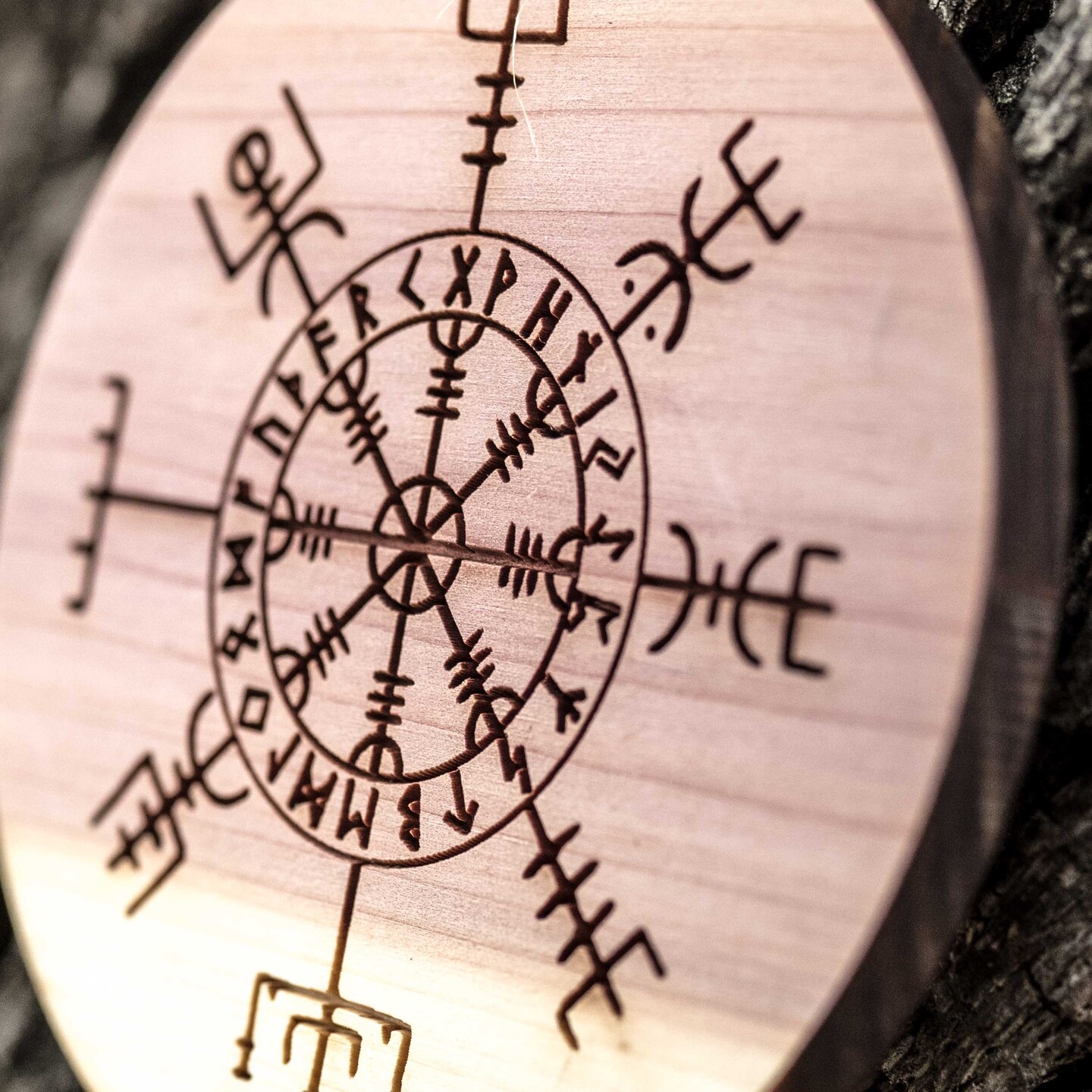 Viking Vegvisir Aegishjalmur - Raw Cedar Ornament 3x3in