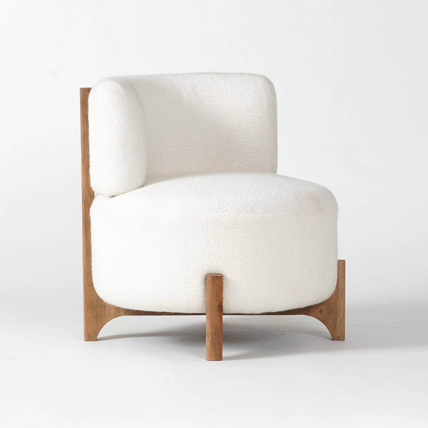 Upholstered Lounge Chair | Modern & Stylish Seating | 23x24x26"