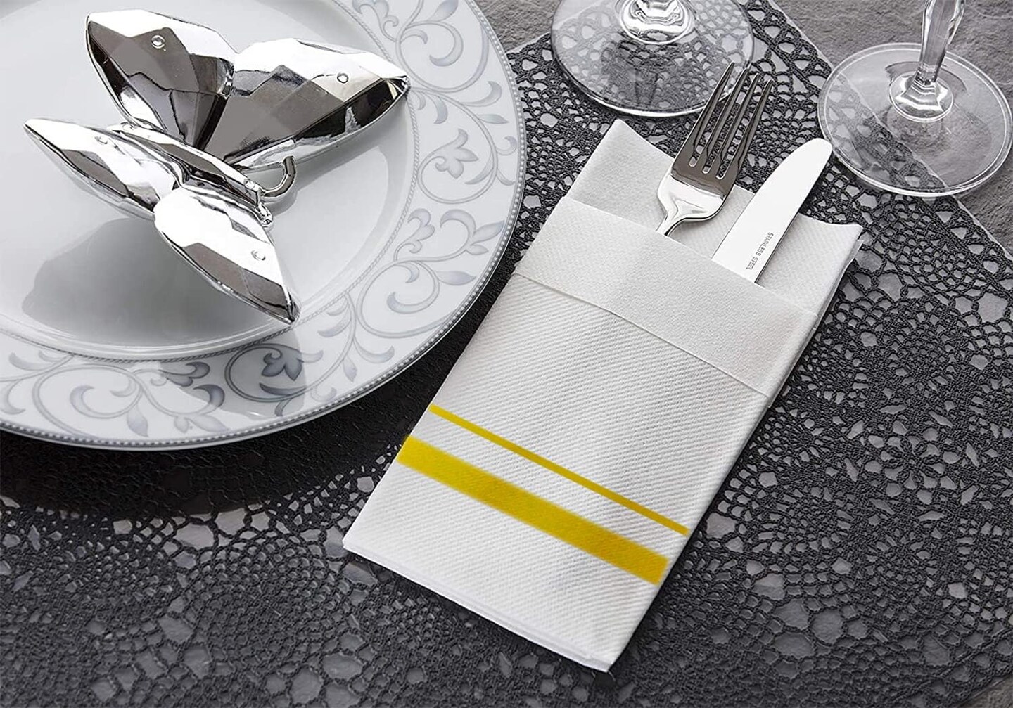 Disposable Dinner Napkins Cloth Like with Built-in Flatware Pocket,Wedding Party Linen Feel White and Golden Napkin, Prefolded for Silverware, 50 Counts