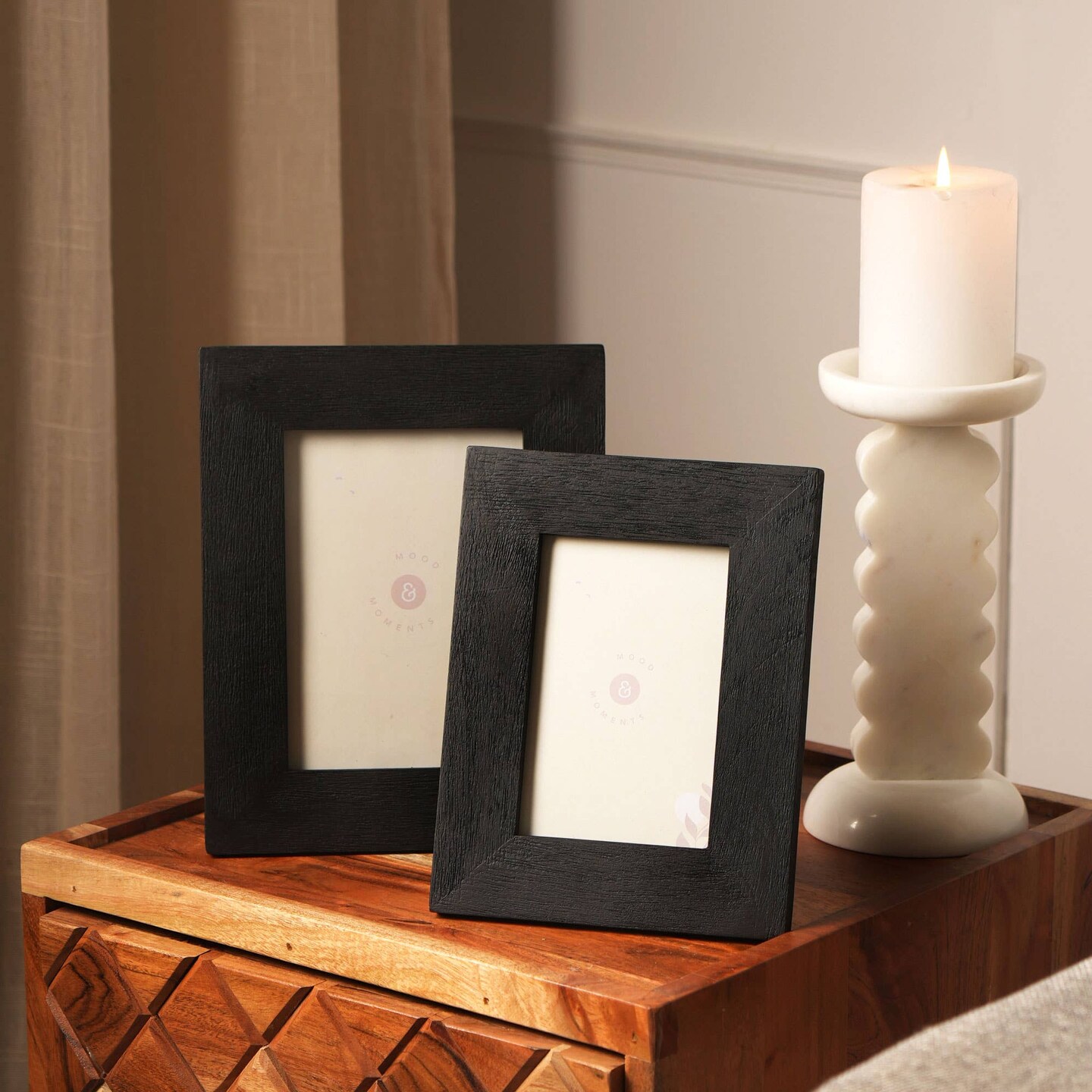 Dark Elegance Photo Frame