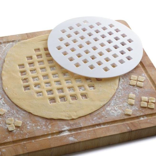 Norpro 9.75&#x22; Decorative Lattice Shape Pie Dough Top Crust Cutter