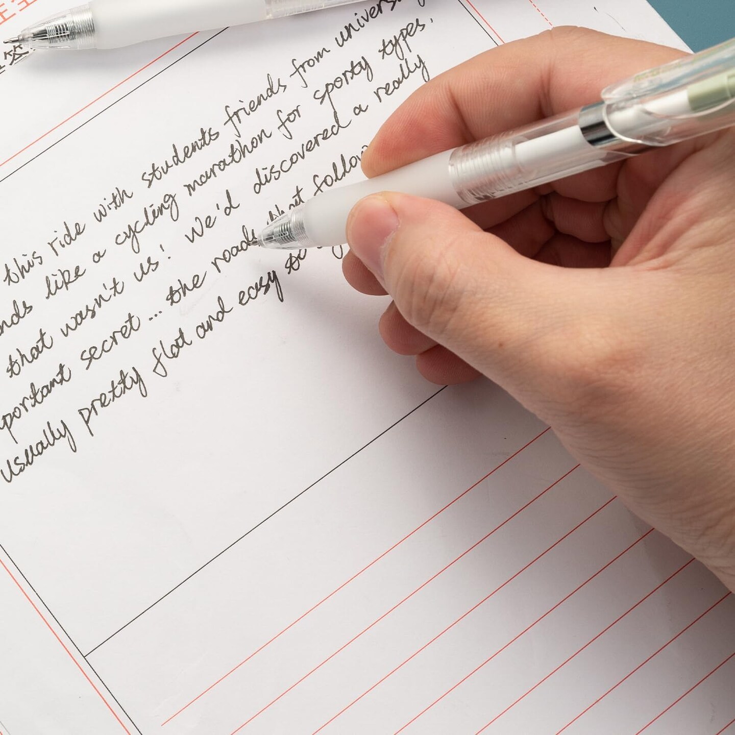 12 Pcs Gel Pens, 0.5mm Retractable Fine Point Gel Pens, Black Ink Rollerball Pens with 4 Colors Pen Holder, Quick Drying Gel Pens Smooth Writing for Note Taking Office School Women Men