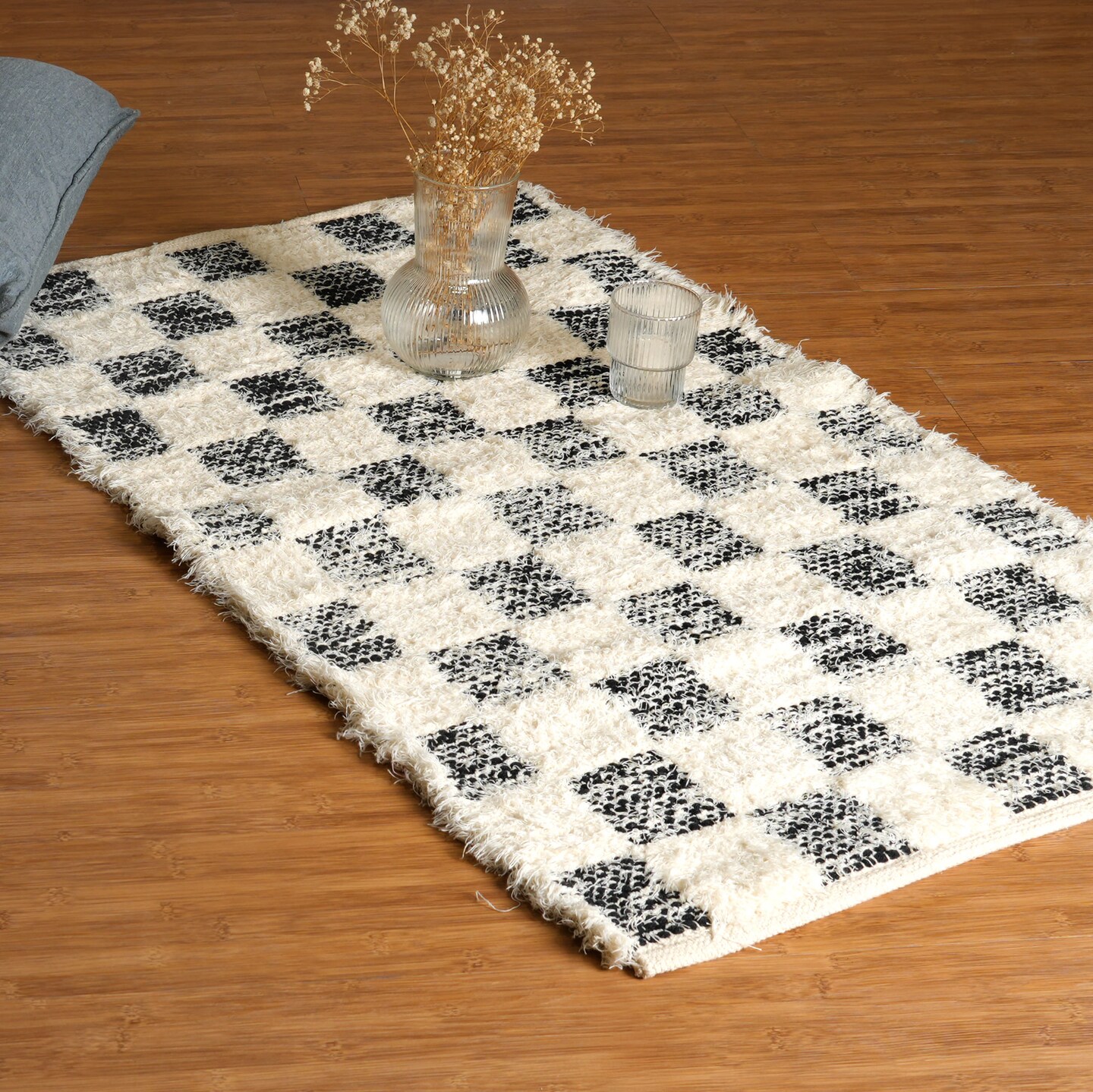 36&#x22; x 24&#x22; Fringed Cotton-Blend Scatter Rug &#x2013; Soft, Durable Accent Mat with Handmade Look
