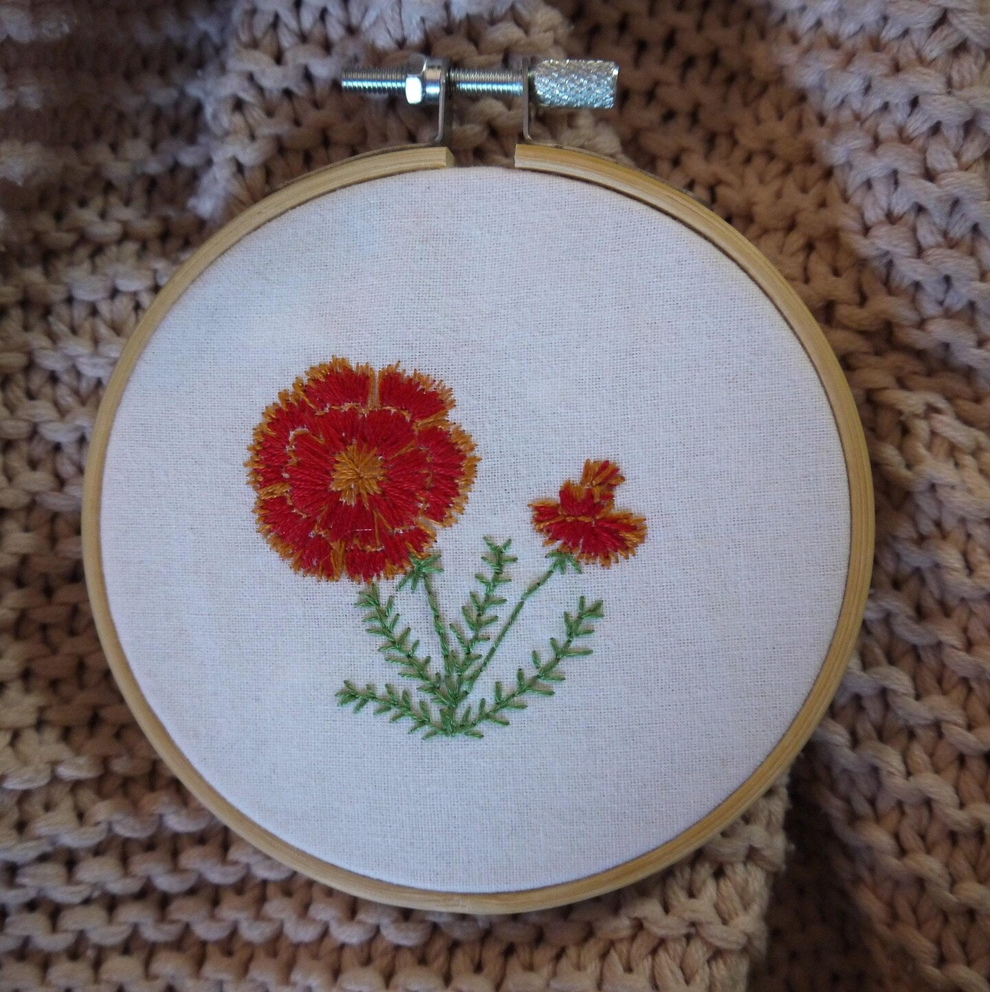 M*n様 monbebe Marigold Embroidery 親子セット Hand Embroidery Kit - Winslow in Marigold - And Other Adventures