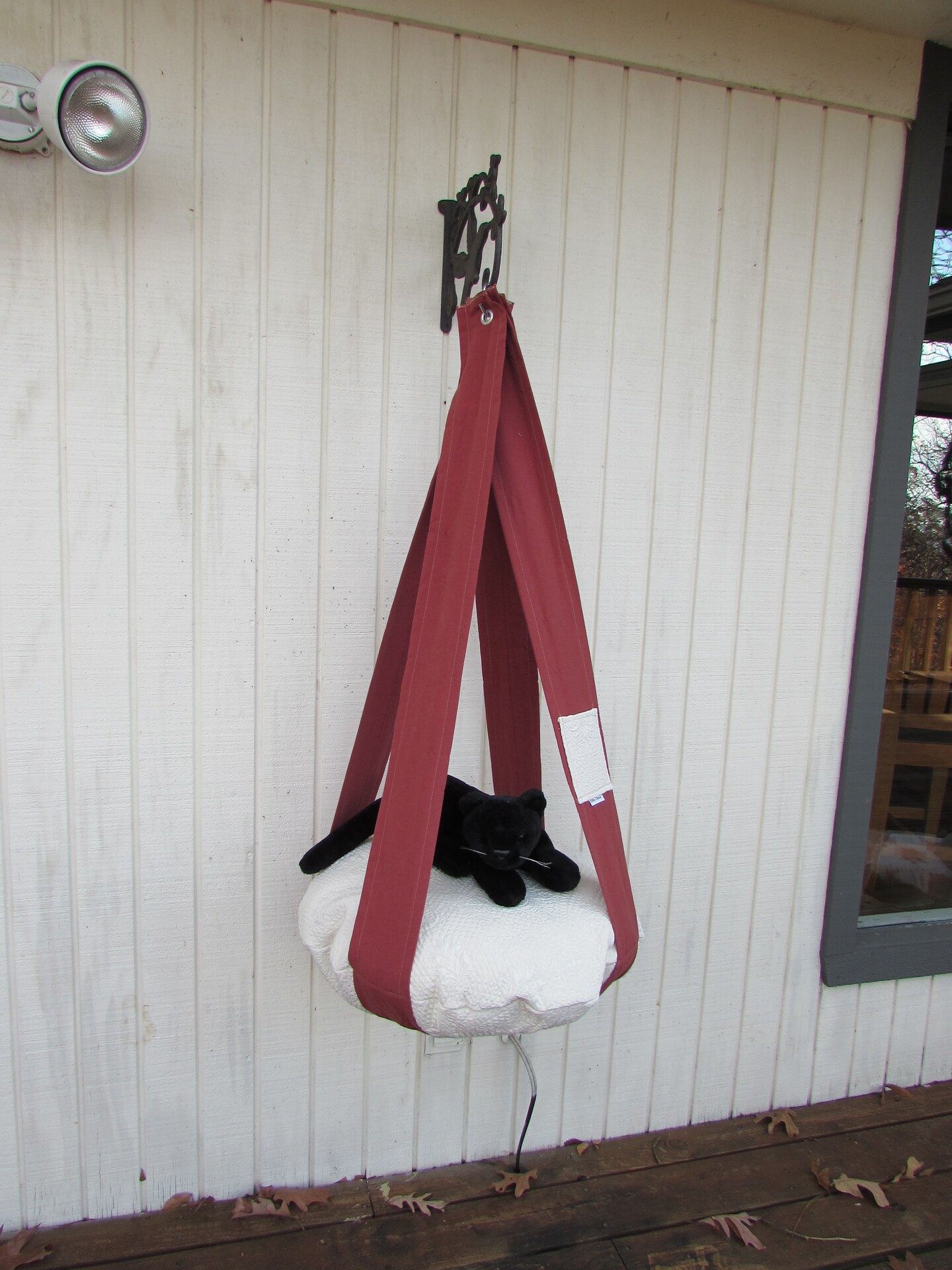 product name is Cat Bed. Rose Ivory Quilted Single Hanging Kitty Cloud