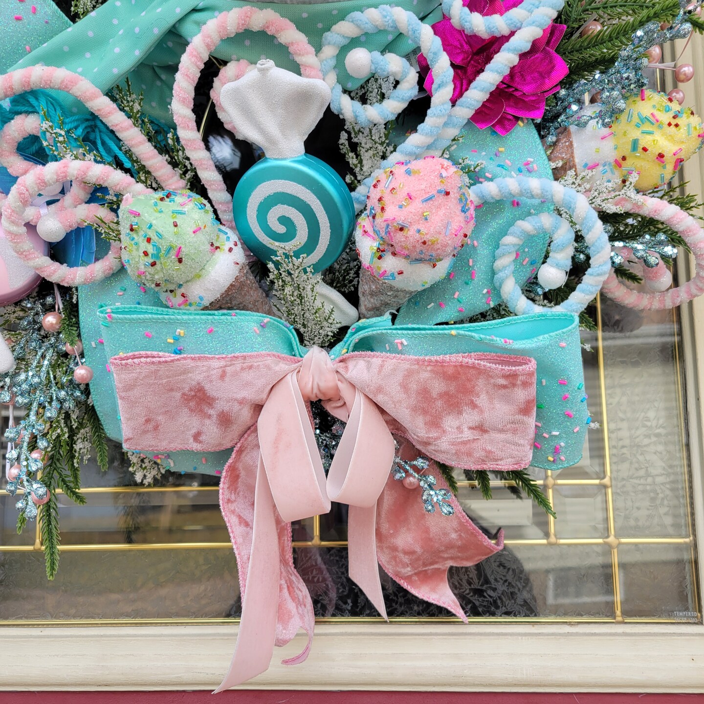 ラプンツェル DEC wreath ピンバッジ Pastel Penguin Wreath Winter Wreath Candy Wreath Penguin Wreath