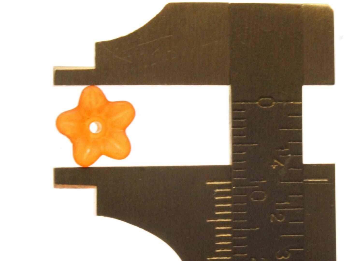 50 10mm Small Orange Flower Translucent Lucite Beads
