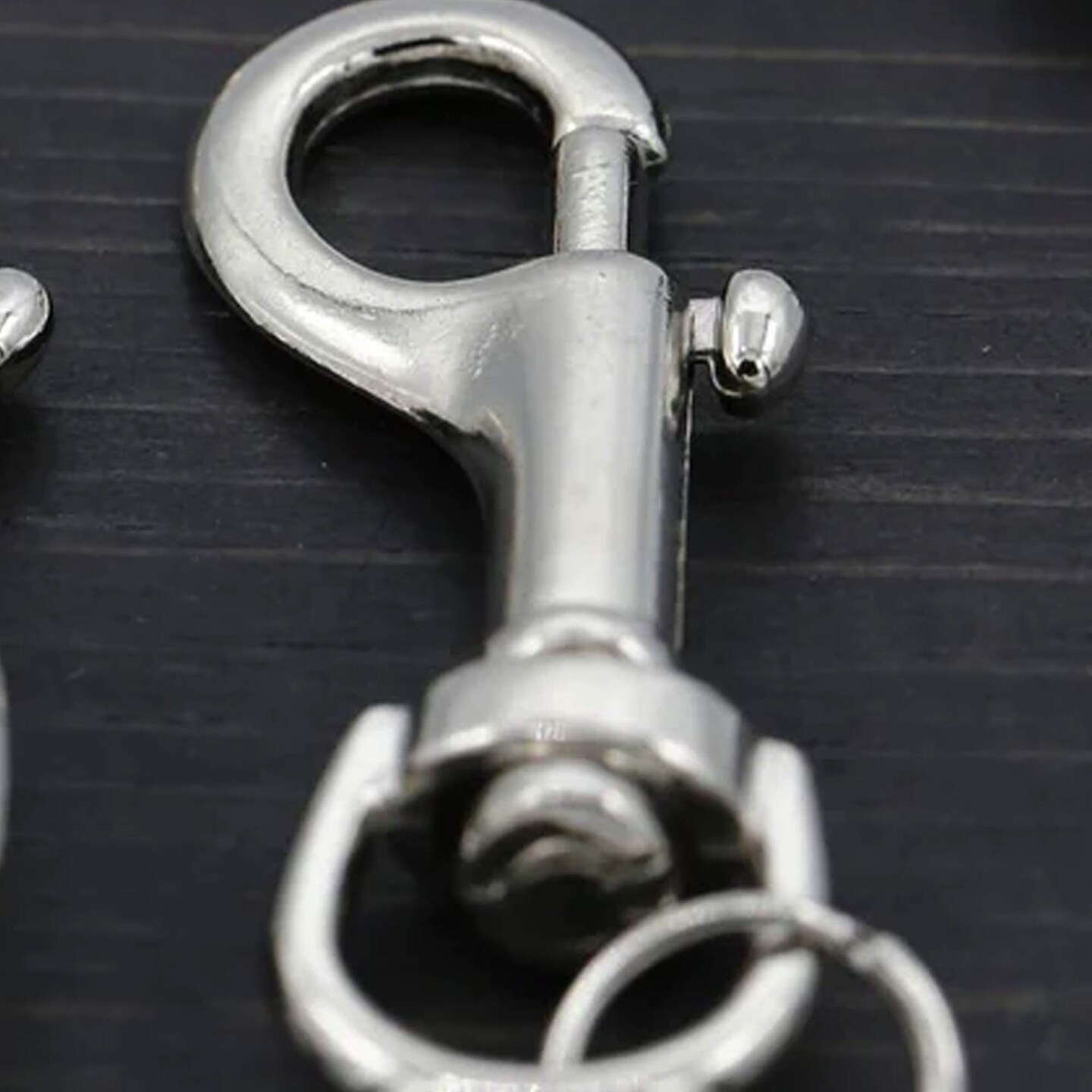 2 Pieces Oversized Silver Swivel Lobster Clasps with Key Rings for Crafts and Leashes 3" Height