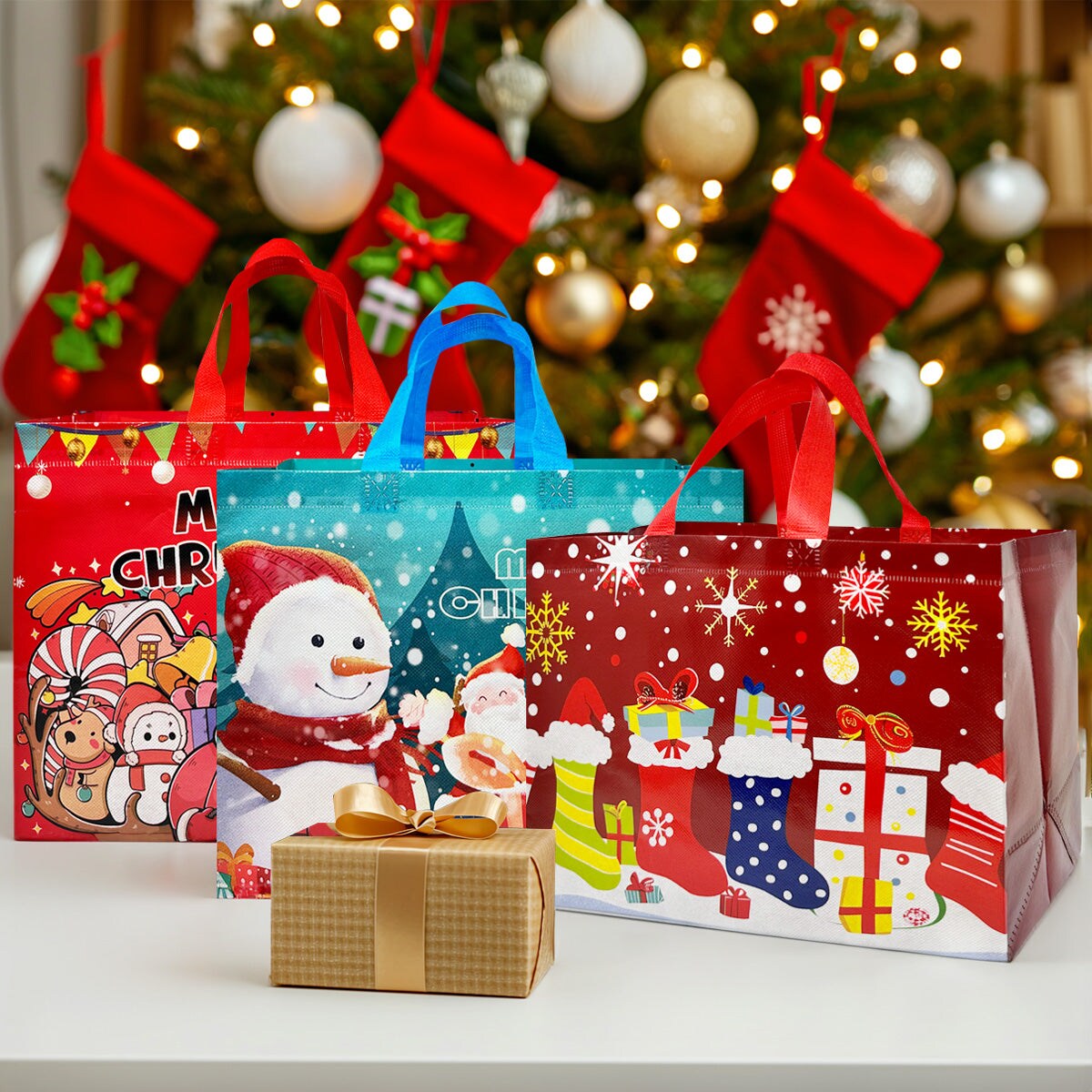 Wrapables Non-Woven Reusable Christmas Holidays Gift Bags with Handles for Gift Wrap, Parties, Favors and Treats (Set of 8), Festive Joy