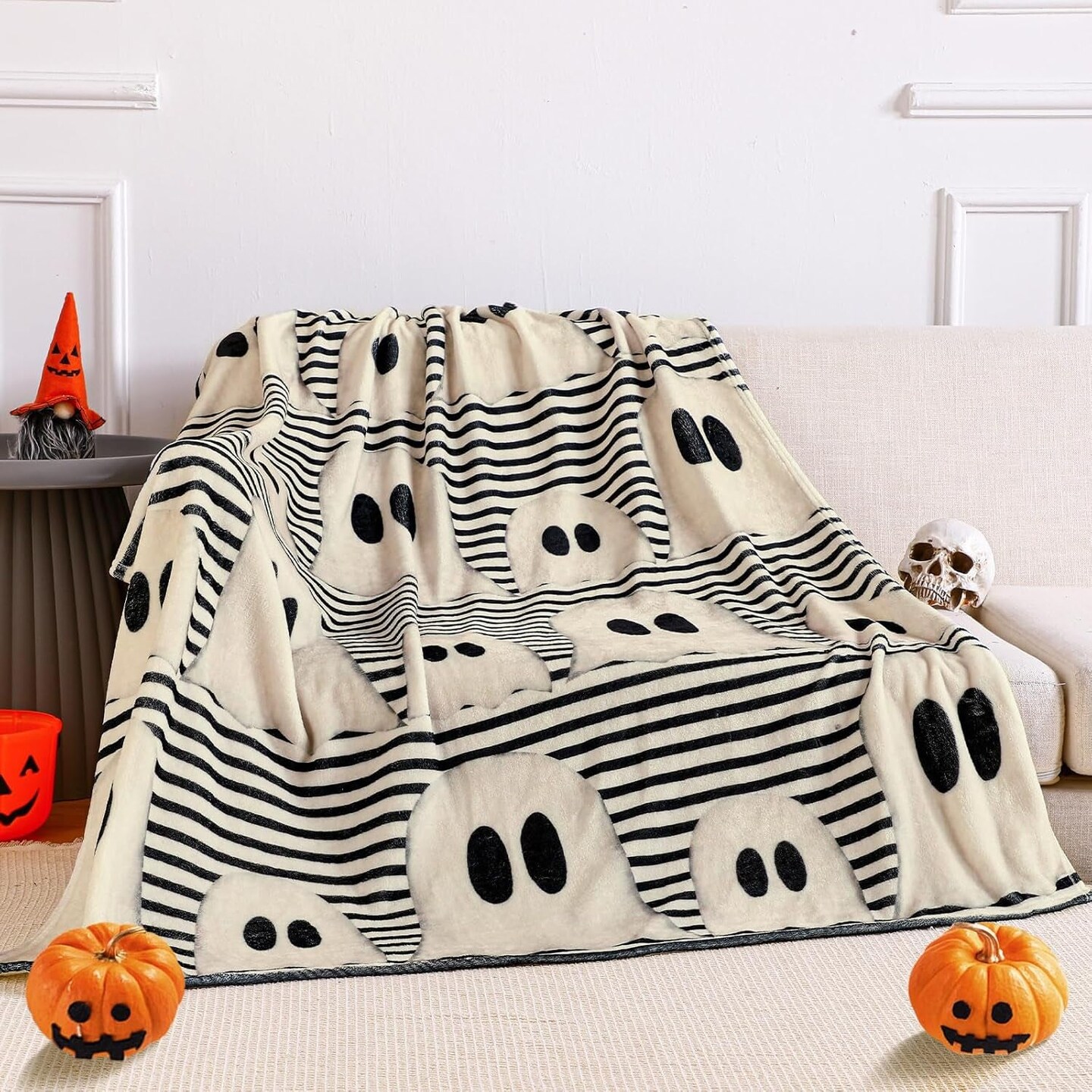 Halloween Throw Blanket Cute Rustic Ghost Flannel Blanket Farmhouse Spooky Blanket Soft Black White Striped Blanket Retro Halloween Decoration for Sofa Bed Holiday Party Gifts,50&#x22;X60&#x22;