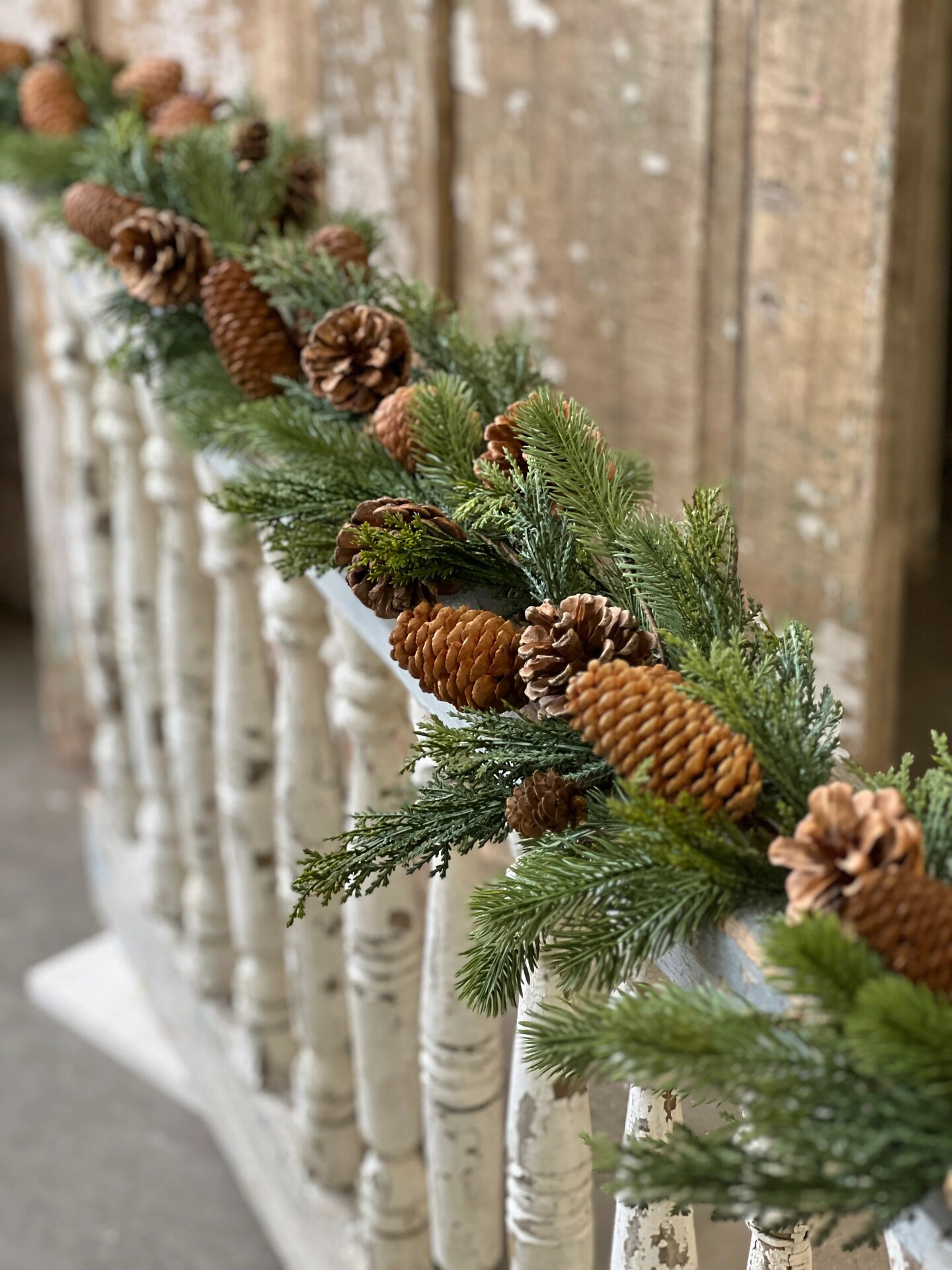 Alpine Evergreen Pinecone Garland &#x2013; 5 ft Faux Greenery with Realistic Pine Cones &#x2013; Christmas Holiday D&#xE9;cor - Holiday Tree