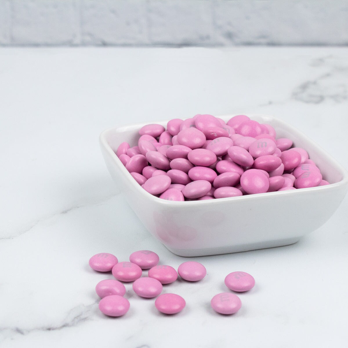 750 Pcs Pink M&M's Candy Milk Chocolate (1.5lb, Approx. 750 Pcs)