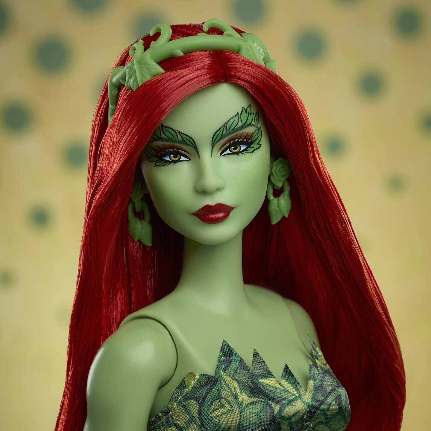 Barbie Signature Poison Ivy Collector Doll with Posable Body, Iconic Outfit, & Accessories, DC Batman 85th Anniversary Collectible for Adults