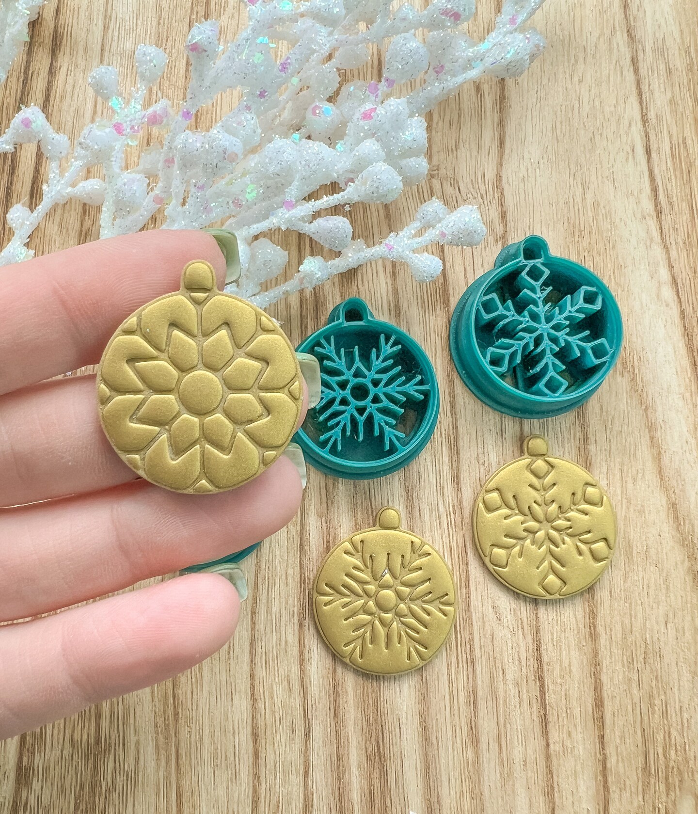 3 ROUND ORNAMENTS SET | CHRISTMAS 2023 | CLAY CUTTER SET