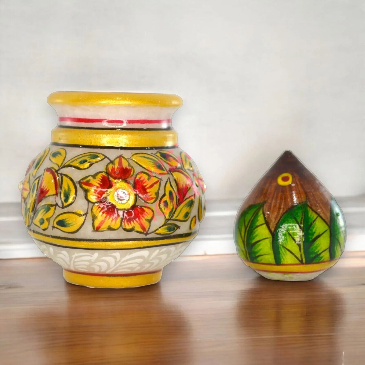 White Marble Kalash Indian Mini Mangal Kalash Decorated Coconut for Wedding Shagun Decorative Nariyal for Wedding Pooja Indian Festival Housewarming Gifts (3 Inches)