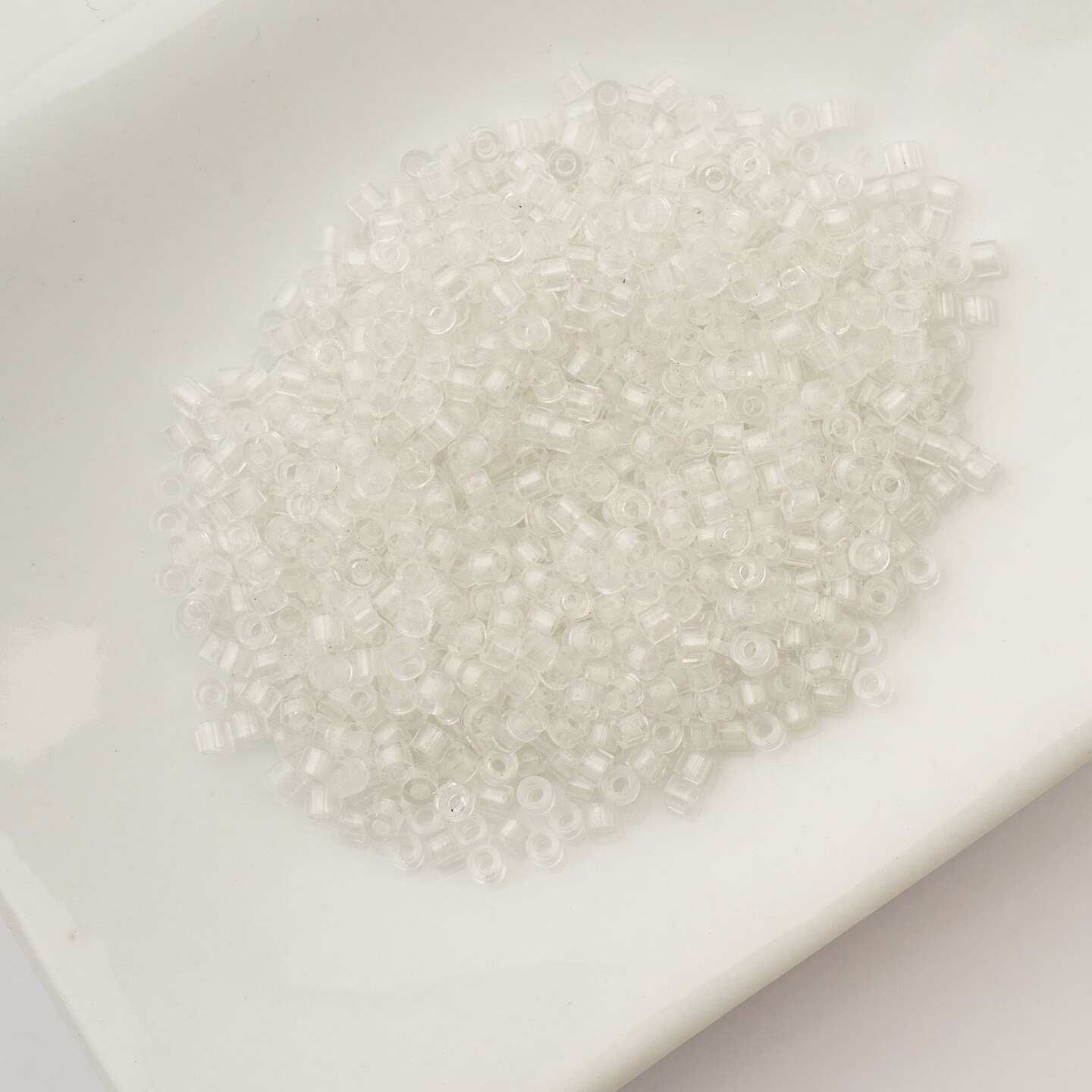 John Bead Glow in Dark Cylin Beads 11/0 Glass Cylindrical Seed Beads, 25g