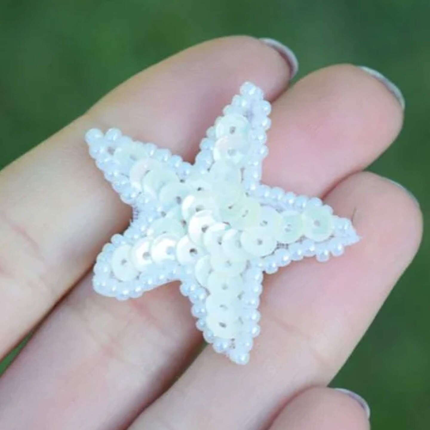 4 Pieces 0.75" White Beaded Sequin Star Patches for DIY Crafts Jackets Clips Accessories