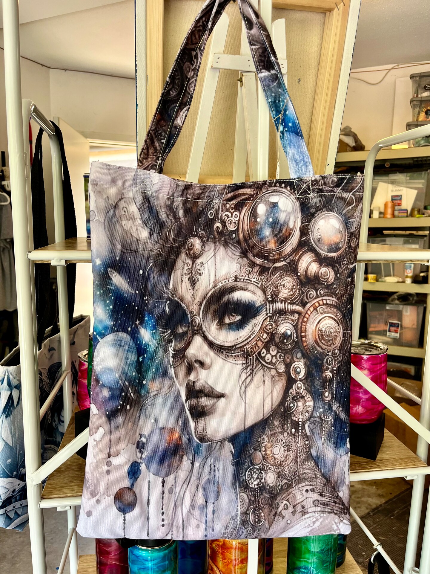 Tote Bag with zippered closure | MakerPlace by Michaels