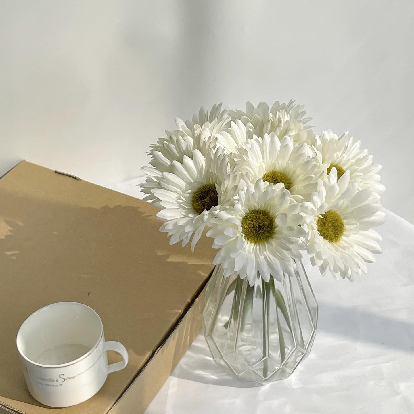 16PCS White Summer Flowers Gerbera Daisy Tabletop Decor Silk Flowers Artificial Flowers Artificial Daisy Fake Flowers Bouquet for Wedding Bridal Bouquet Party Home Kitchen