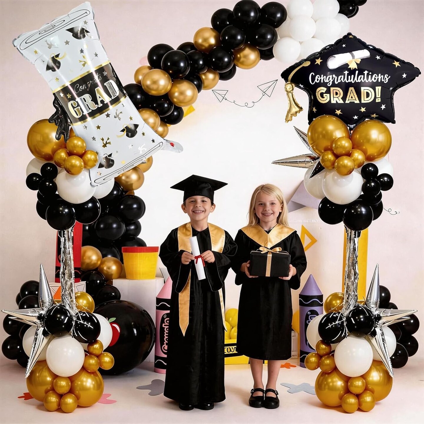 Graduation Party Balloons – Class of 2026 2-Piece Congrats Grad Foil Balloon Set with Cap & Diploma Designs for Graduation Ceremony Decorations