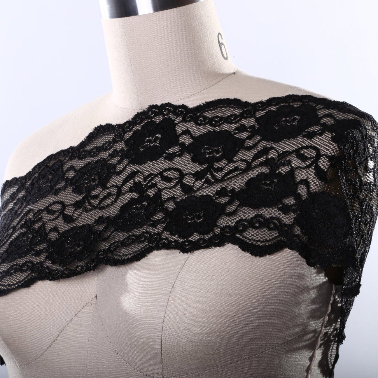 1 Yard Black Stretch Lace Flower Motif Elasticated Trim for Shirts Lingerie and Overlays 6.5 Inch Wide