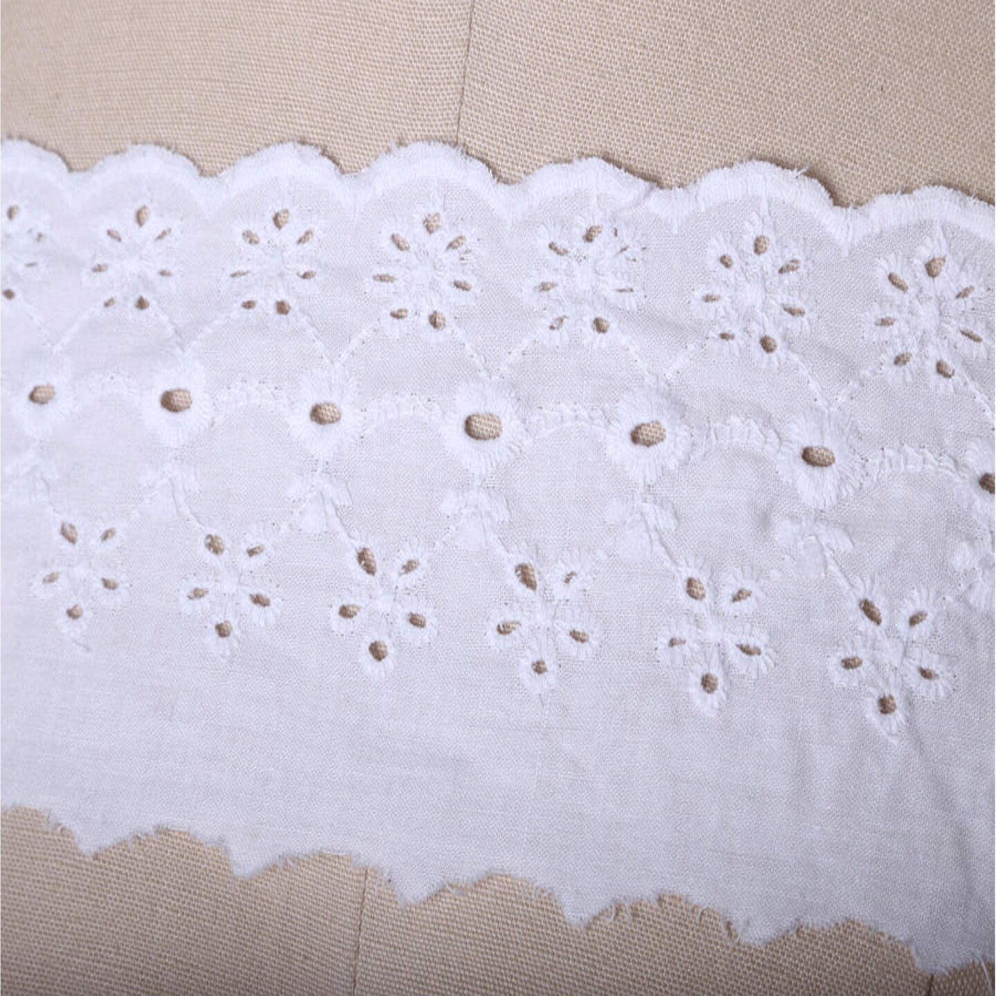 1 Yard White Cotton Eyelet Lace Trim 3&#x22; Wide with Scalloped Edges
