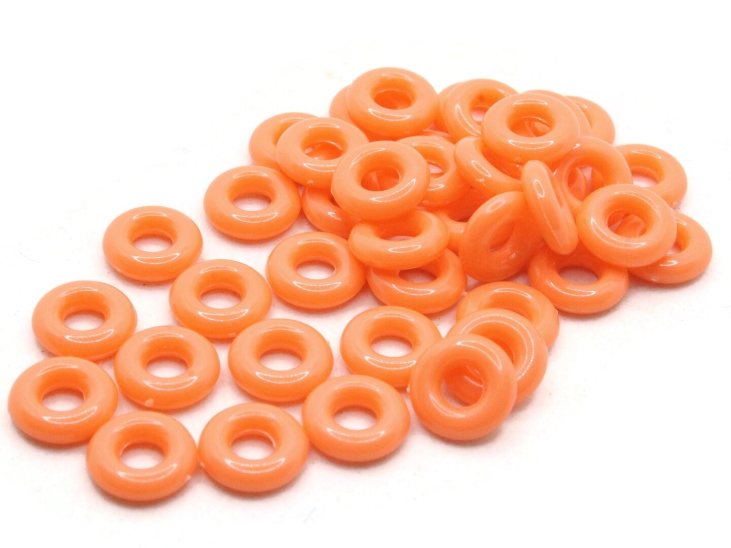 40 10mm Orange Ring Vintage Plastic Link Beads