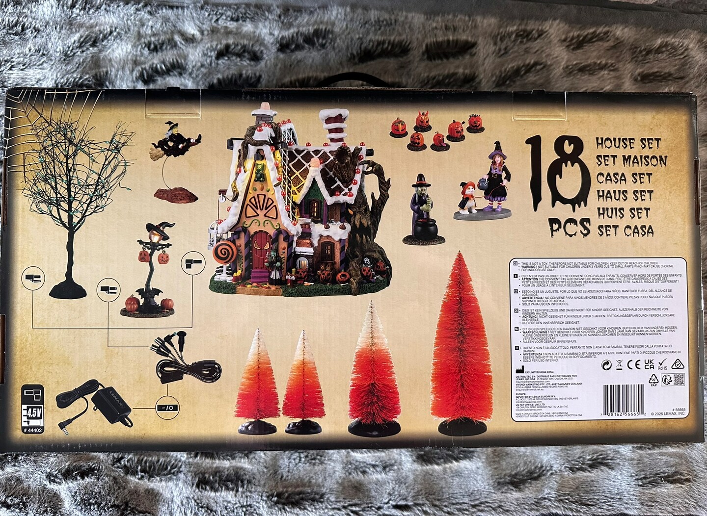 The Candy Witch Cottage House Set - Lemax Spooky Town