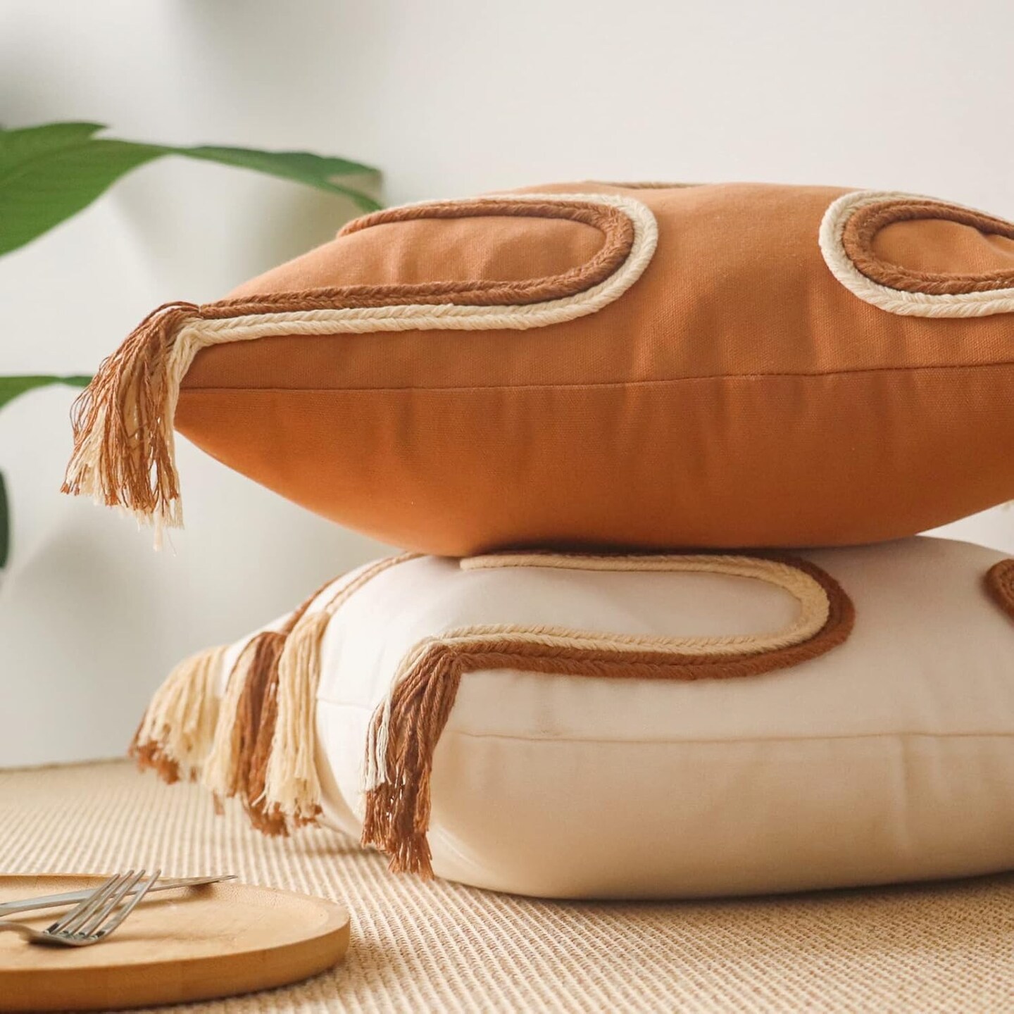 Boho Throw Pillow Covers, Handmade Modern Farmhouse Decorative Fringe Orange Cushion Case (18&#x27;&#x27; x 18&#x27;&#x27;, Brown)