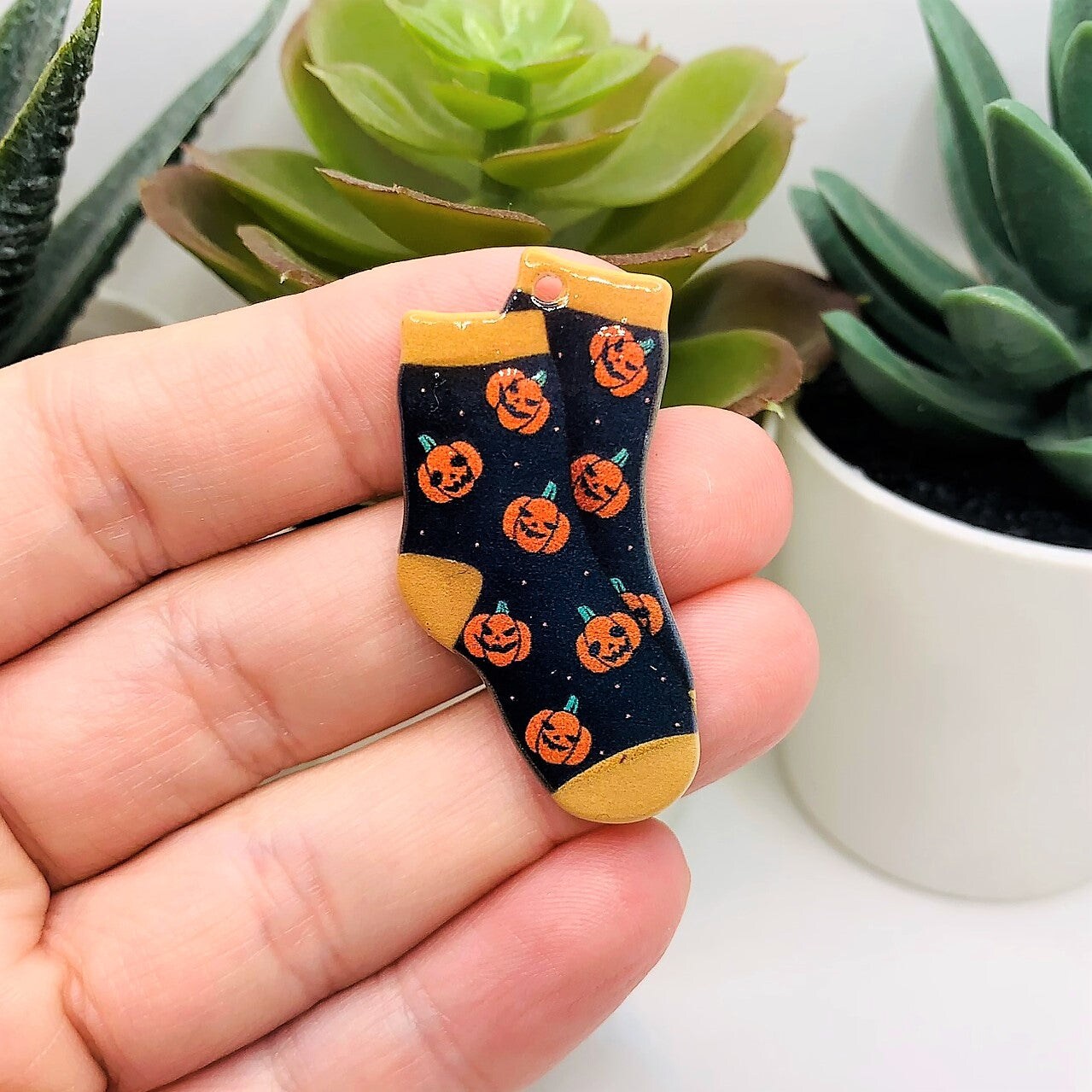 Halloween Socks Pendant, Fall Socks, 40x27mm