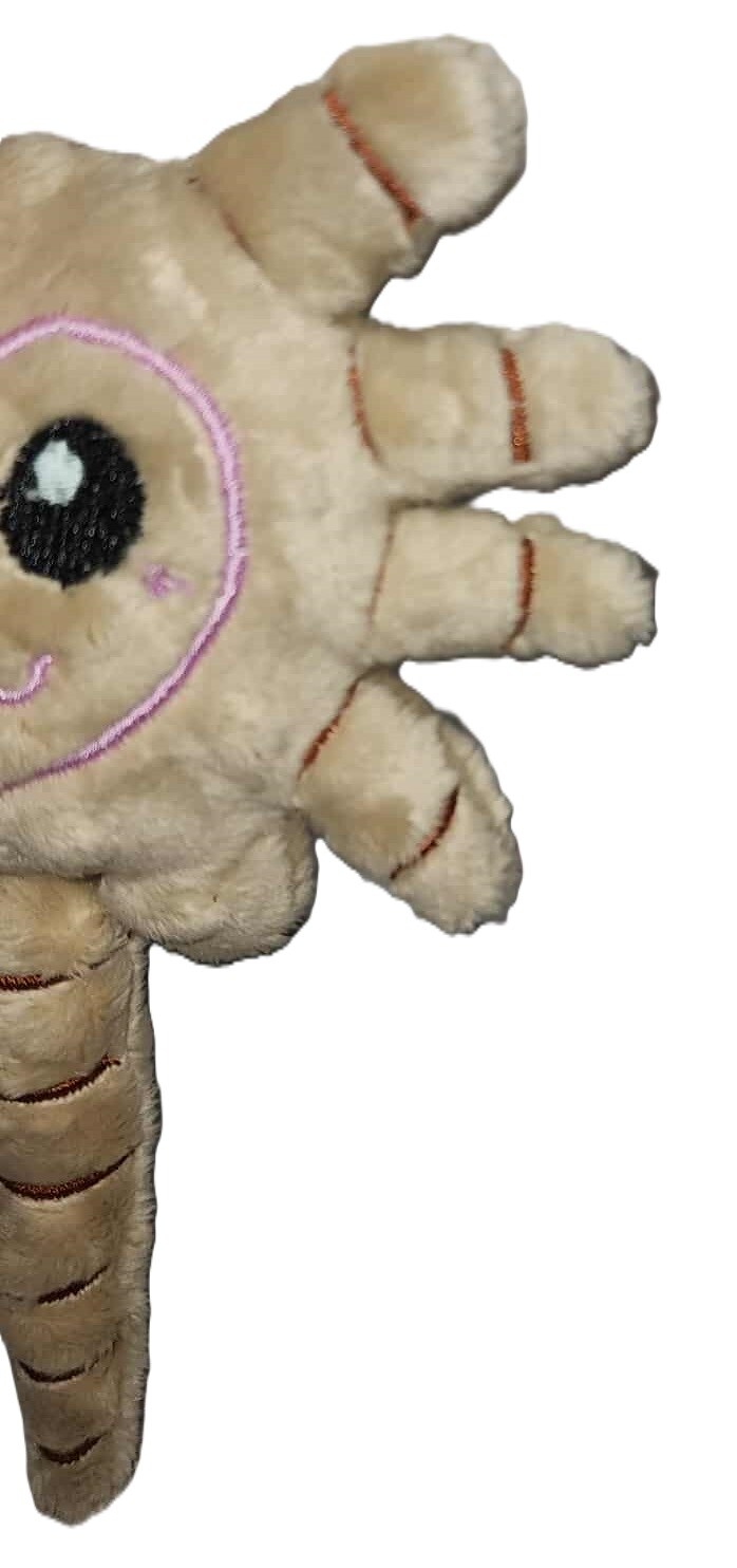 Facehugger Plushie – Creepy-Cute Alien-Inspired Plush Toy