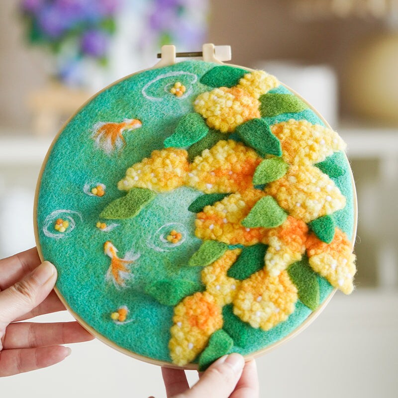 Needle Felting Kit - Golden Blossoms. Wizardi DIY Wool Craft Kit F07N8-W440