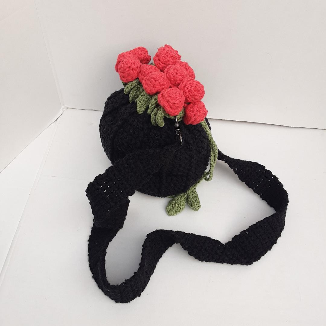 Handcrafted Black Crochet Rose Crossbody Bag Handmade Black Rose Crochet Bag: Chunky Puffy Shoulder Bag  main image 2