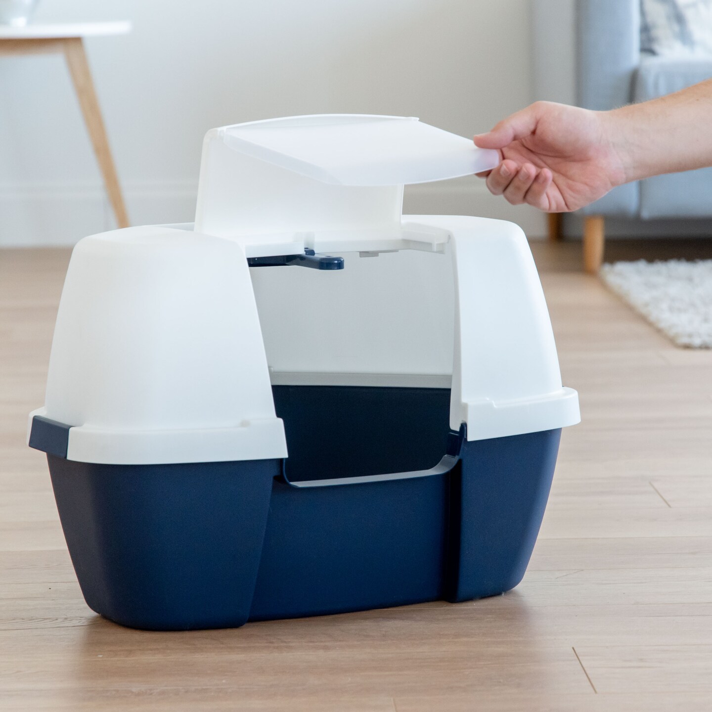 IRIS USA Large Hooded Corner Cat Litter Box with Scoop