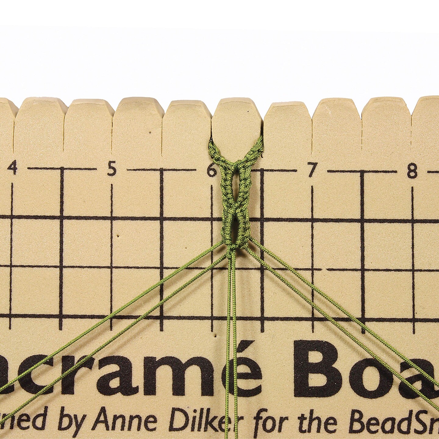 The Beadsmith Macrame Board
