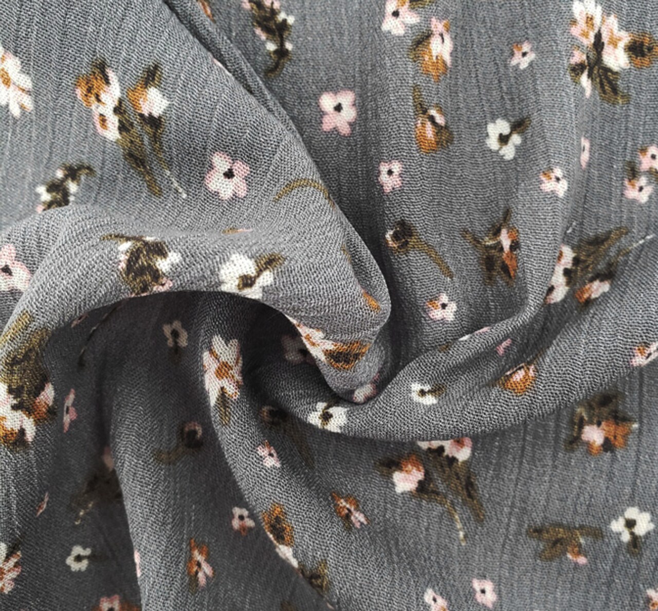 1 Yard Warm Gray Rayon Crinkle Crepon Fabric, Lightweight 50/52&#x22; Wide Apparel Fabric