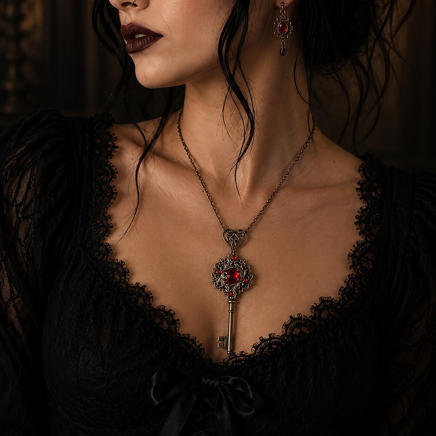VTG retired スワロフスキー JEWELS OF FANTASY Vintage Gothic Key Necklace with Red Swarovski Crystals, Fantasy