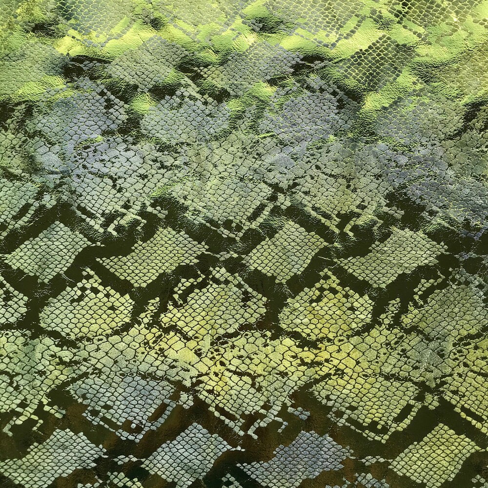 1 Yard 36&#x22; x 58/60&#x22; Jungle Cobra Foil Printed Stretch Velvet Fabric